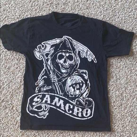 Black Graphic Tee - Short Sleeve - Picture 2 of 8